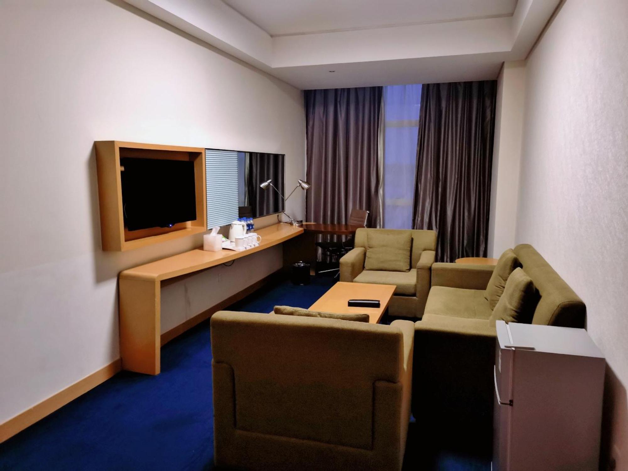 Holiday Inn Express Zhengzhou Airport By Ihg Xinzheng  Buitenkant foto