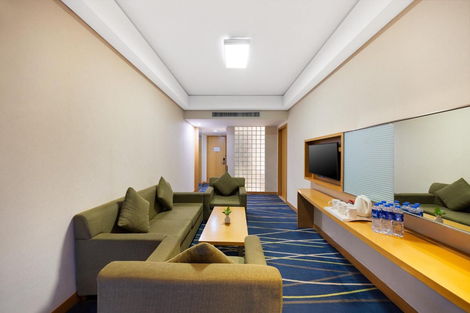 Holiday Inn Express Zhengzhou Airport By Ihg Xinzheng  Buitenkant foto