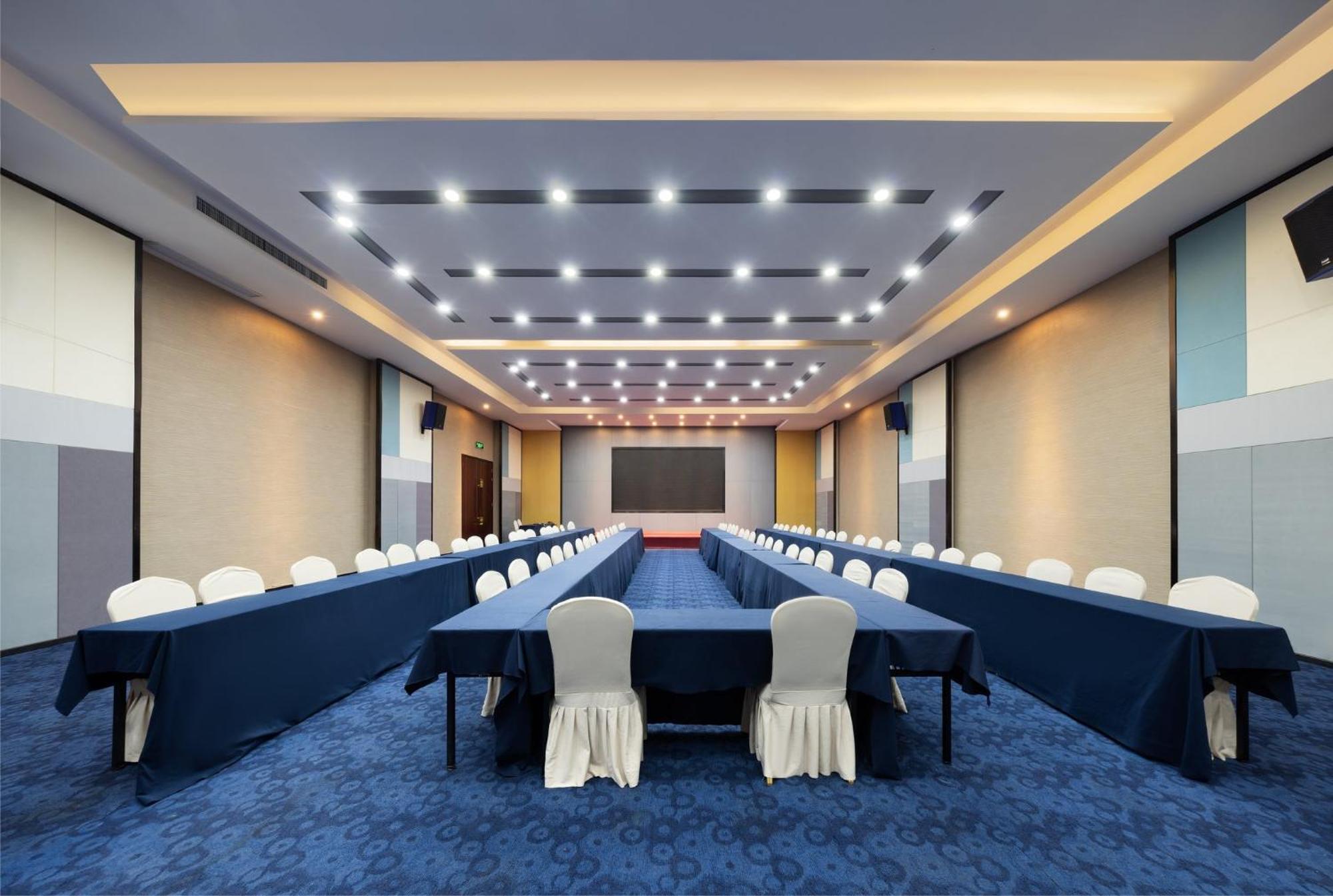 Holiday Inn Express Zhengzhou Airport By Ihg Xinzheng  Buitenkant foto