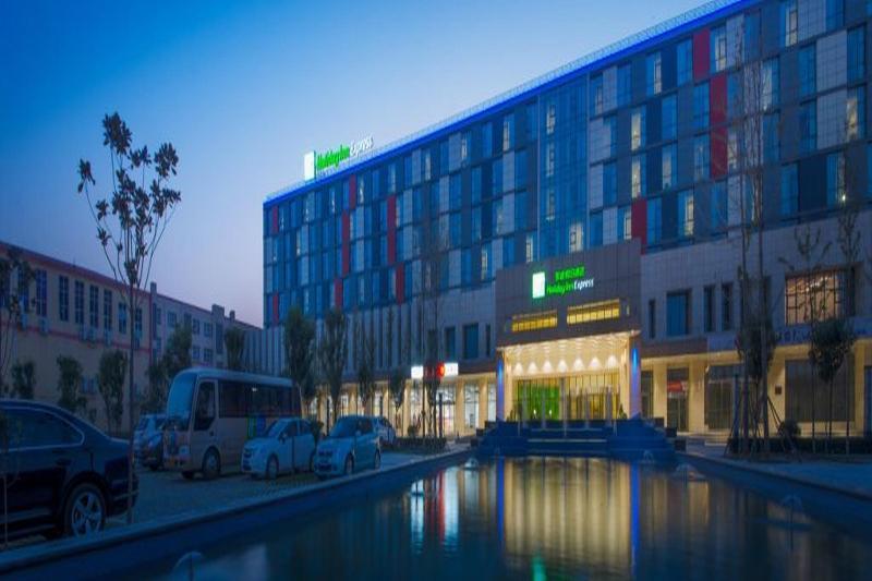 Holiday Inn Express Zhengzhou Airport By Ihg Xinzheng  Buitenkant foto
